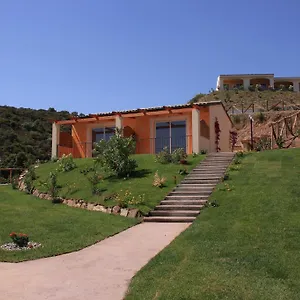 https://pedra-ruja.in-sardinia.net