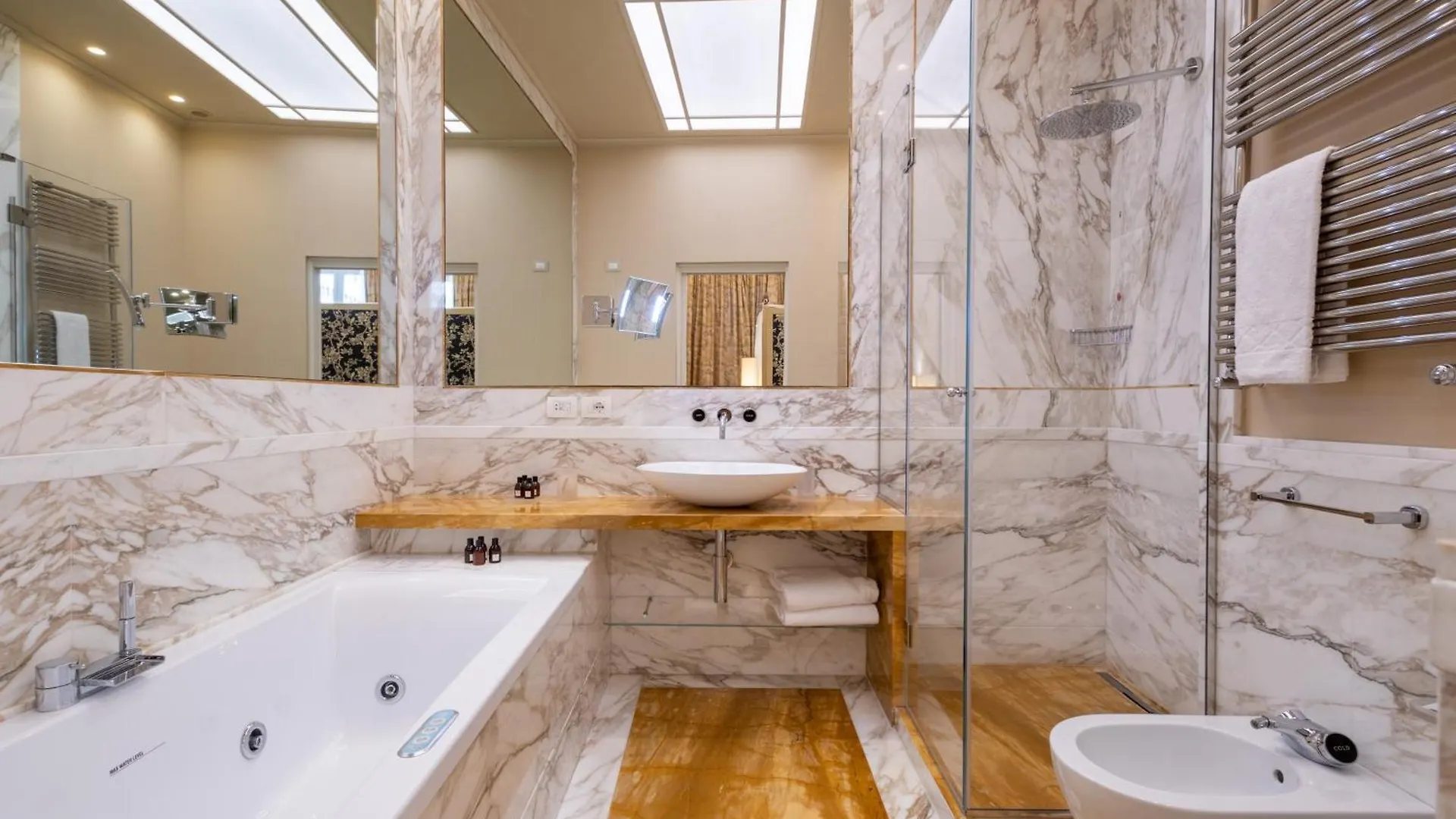 San Firenze Suites & Spa 4*, Florence